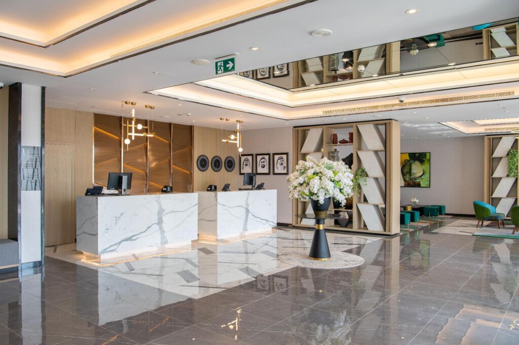 Дубай: Damac Hills 2 Hotel, an Edge by Rotana Hotel