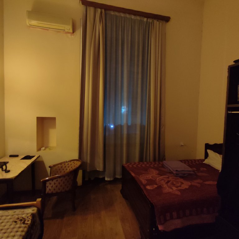 Тбилиси: Отель Lucky Hotel. Rooms & Hostel