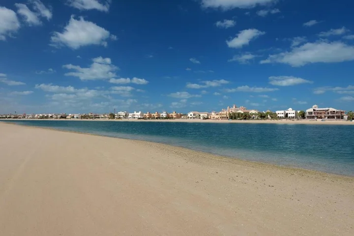 Дубай: Maison Privee - Palm Jumeirah Beach Front XL Villa w/Prvt Pool