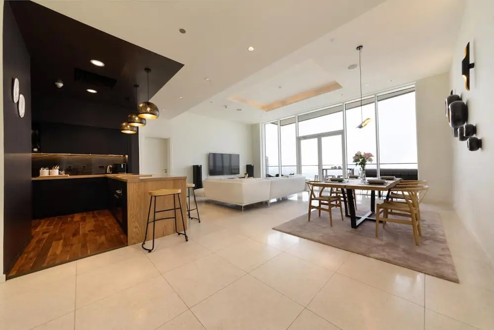 Дубай: Big Bright Luxury Apt w Atlantis Sea Views on Palm Jumeirah