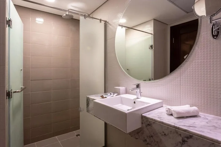 Дубай: Leva Hotel and Suites Mazaya Centre