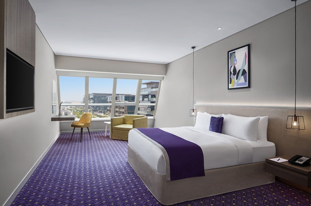 Дубай: Leva Hotel and Suites Mazaya Centre