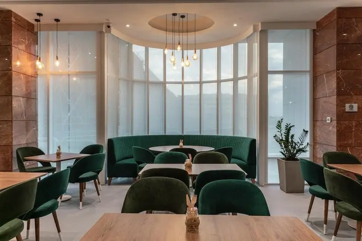 Дубай: Leva Hotel and Suites Mazaya Centre
