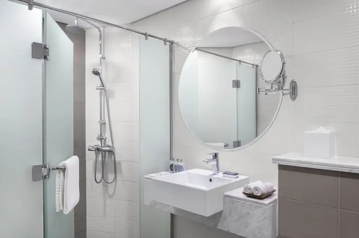 Дубай: Leva Hotel and Suites Mazaya Centre