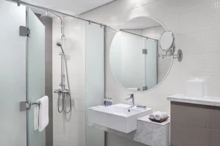 Дубай: Leva Hotel and Suites Mazaya Centre