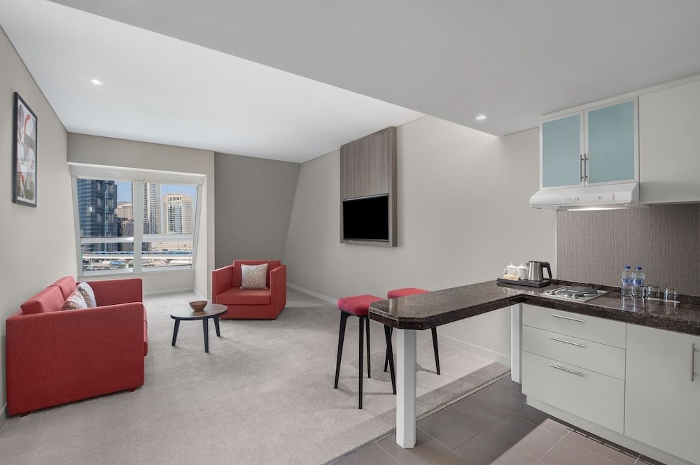 Дубай: Leva Hotel and Suites Mazaya Centre