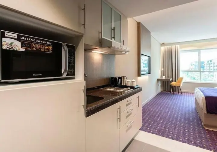 Дубай: Leva Hotel and Suites Mazaya Centre