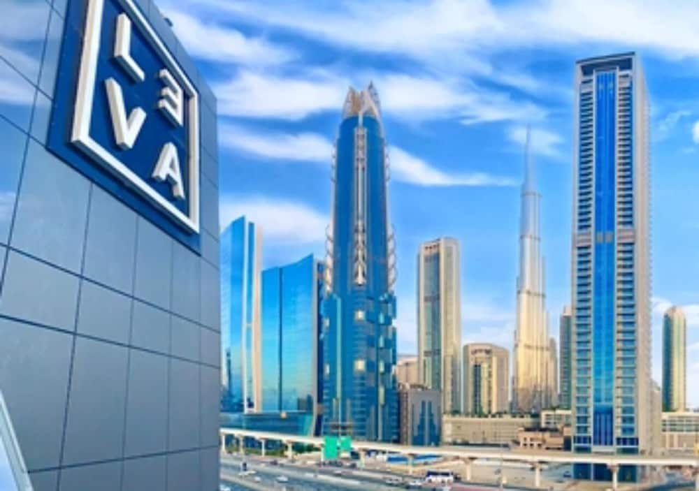 Дубай: Leva Hotel and Suites Mazaya Centre