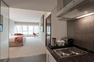 Дубай: Leva Hotel and Suites, Opposite Downtown
