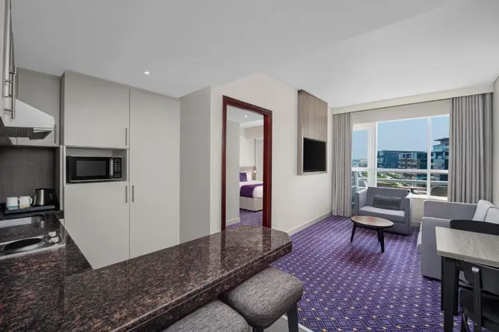 Дубай: Leva Hotel and Suites, Opposite Downtown