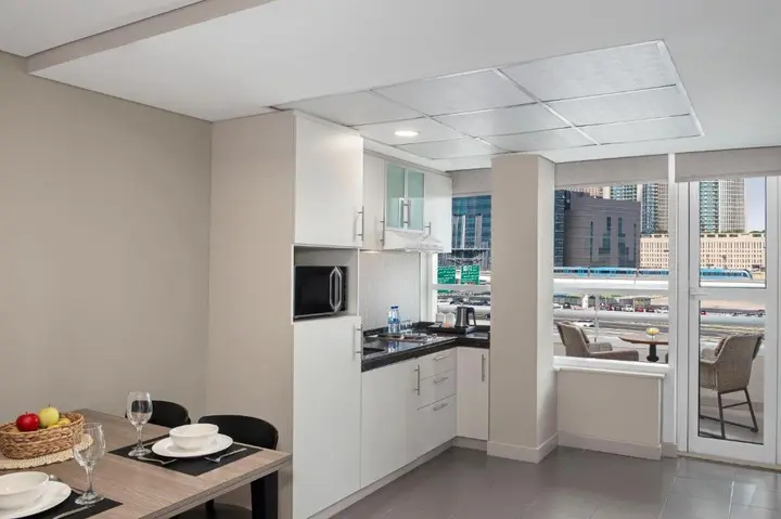 Дубай: Leva Hotel and Suites, Opposite Downtown