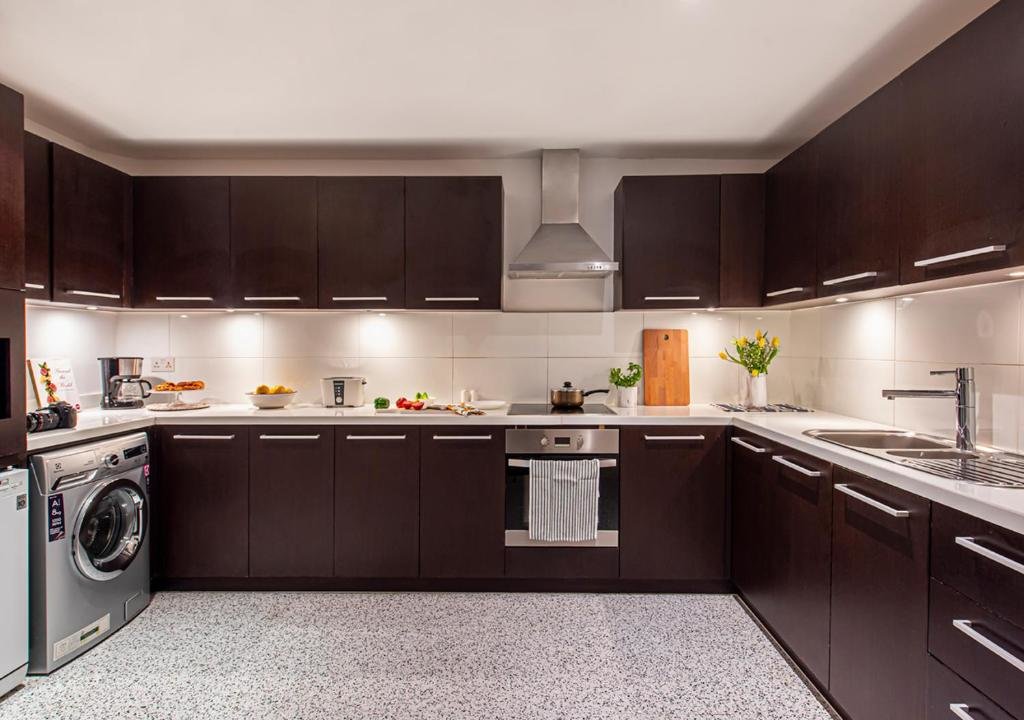Дубай: Nasma Luxury Stays - Limestone House