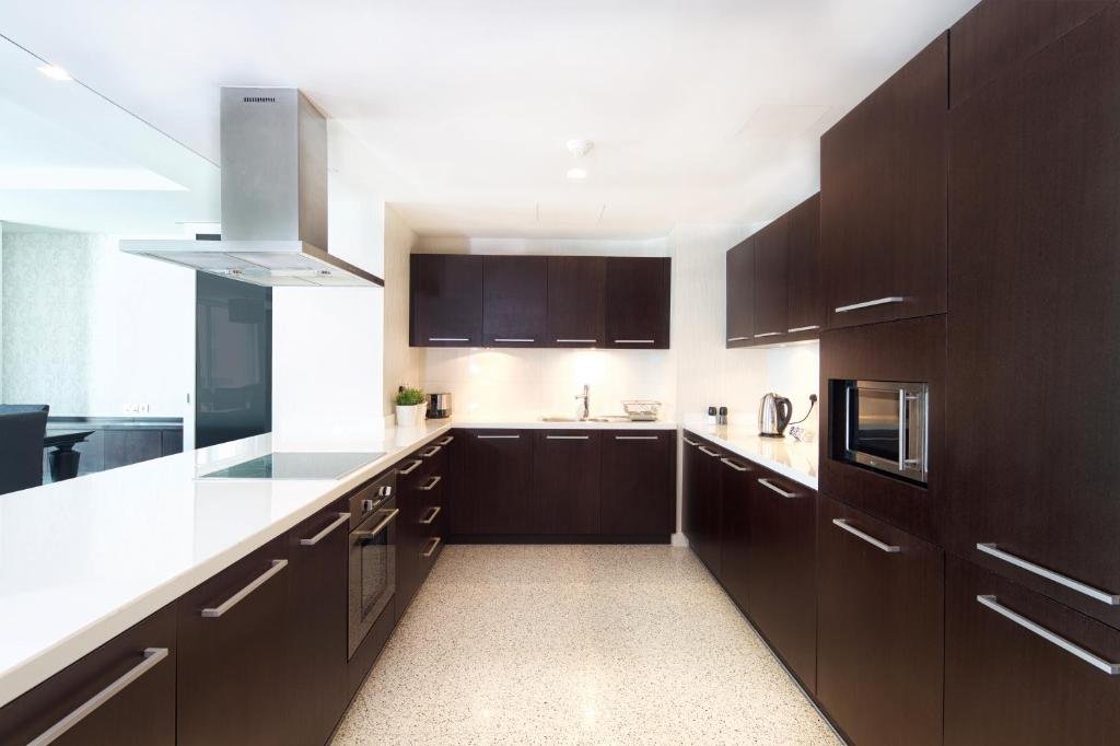 Дубай: Nasma Luxury Stays - Limestone House