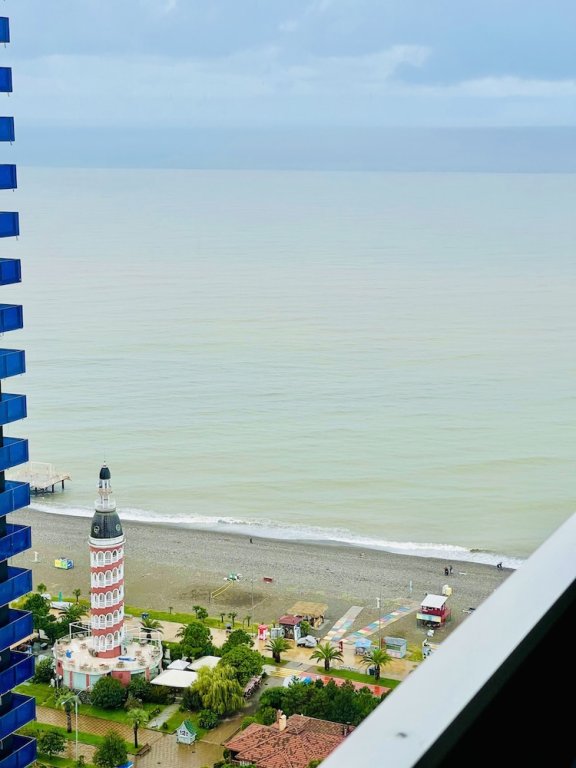 Батуми: Апартаменты Royal Sea Breeze