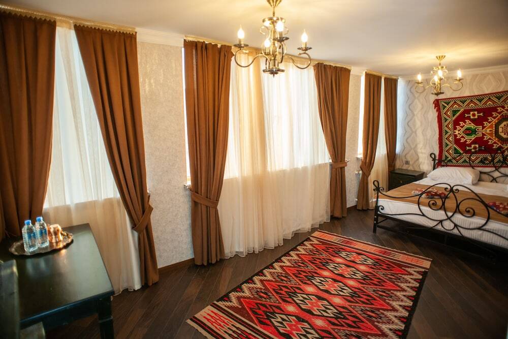 Баку: Отель D&J Old City
