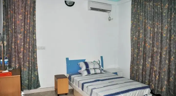 Kudahuvadhoo Hostel — фото 5