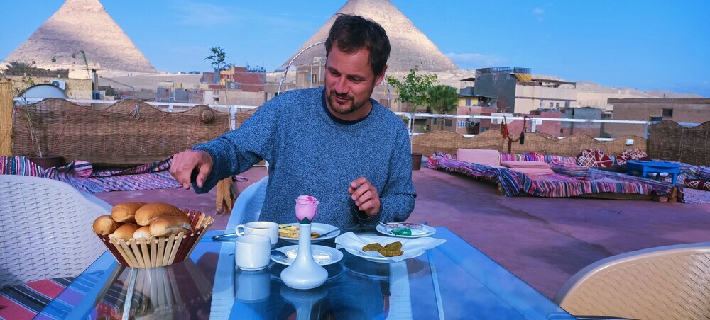 Гиза: Pyramids paradise hotel