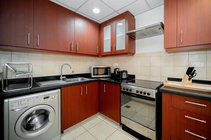 Дубай: HiGuests Vacation Homes - Rimal 2