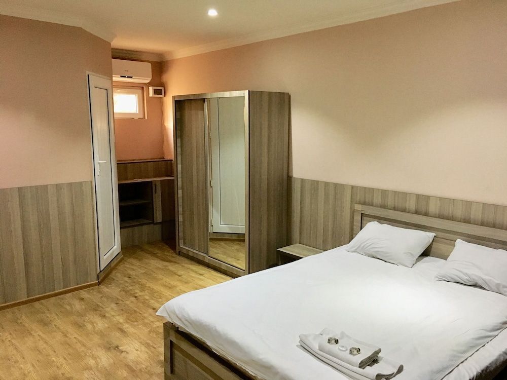 Тбилиси: Hotel Colosseo Tbilisi