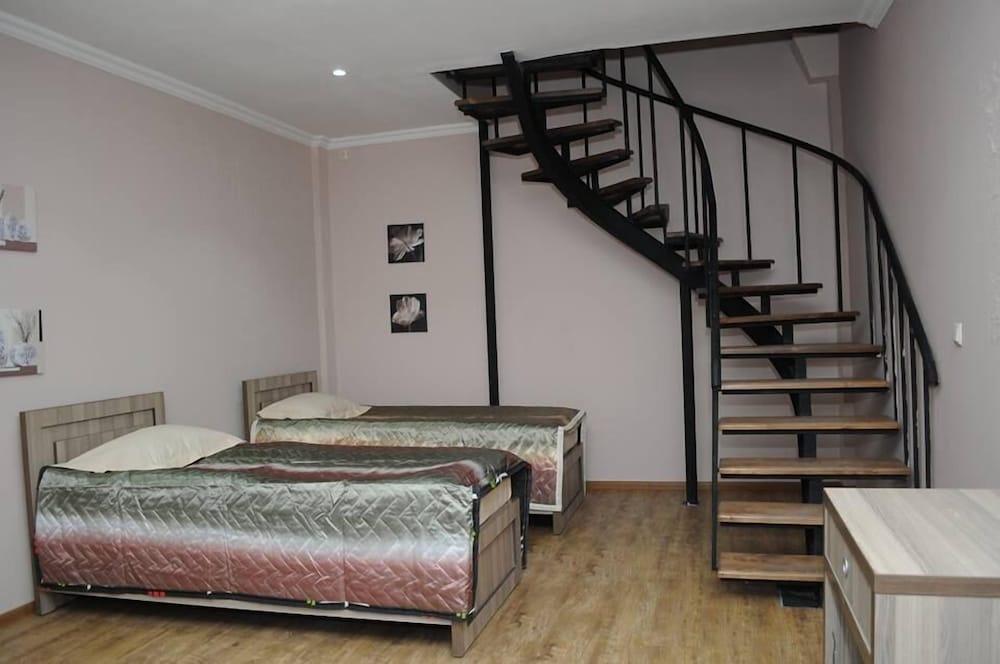 Тбилиси: Hotel Colosseo Tbilisi