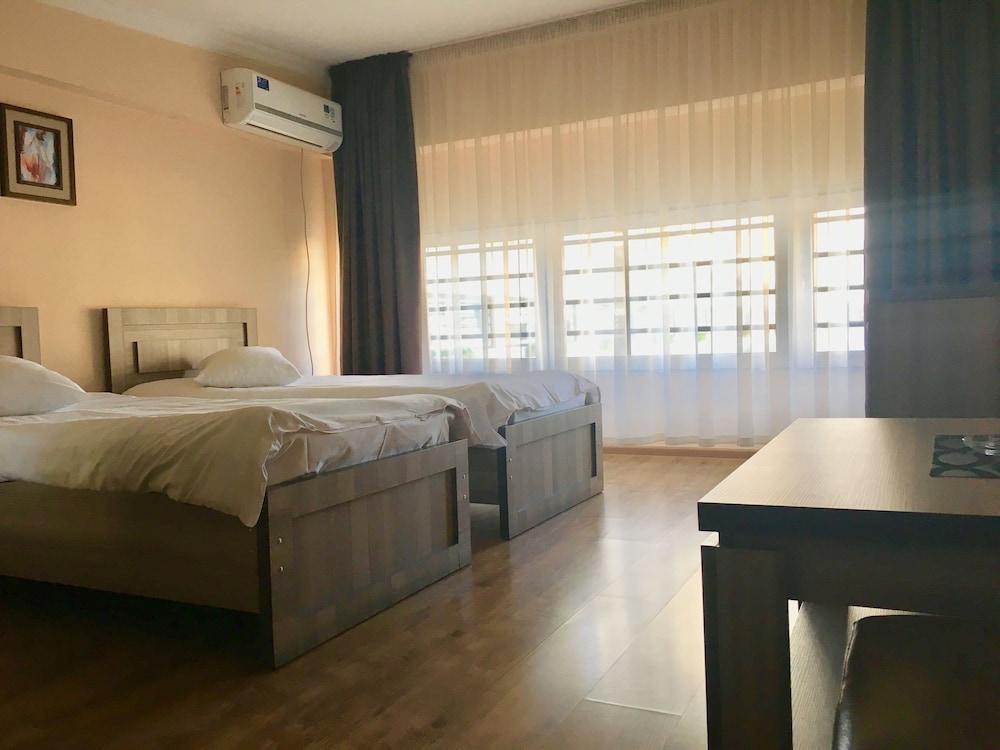 Тбилиси: Hotel Colosseo Tbilisi