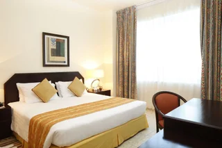 Дубай: Avari Hotel Apartments