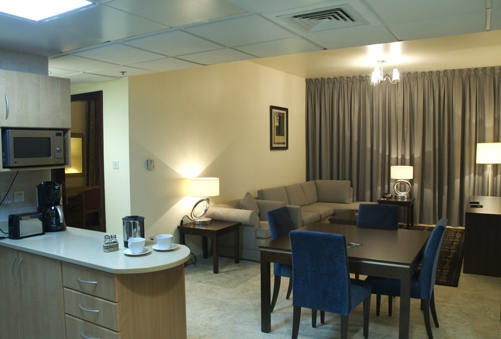 Дубай: Avari Hotel Apartments