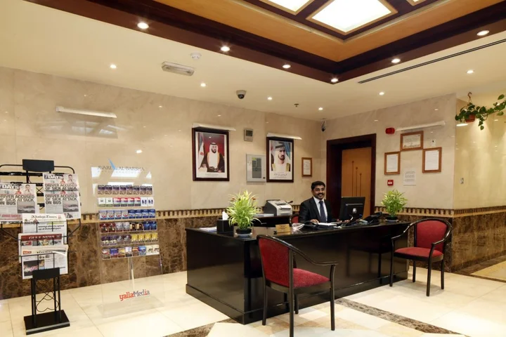 Дубай: Avari Hotel Apartments