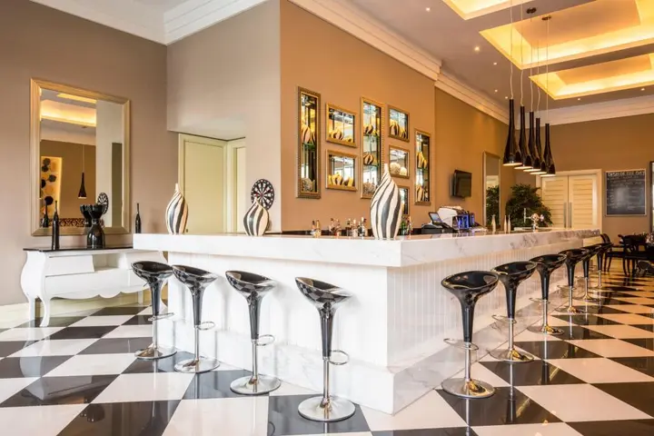 Дубай: Отель ibis Deira Creekside Dubai