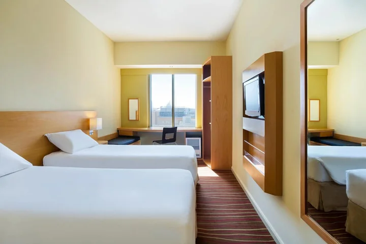 Дубай: Отель ibis Deira Creekside Dubai