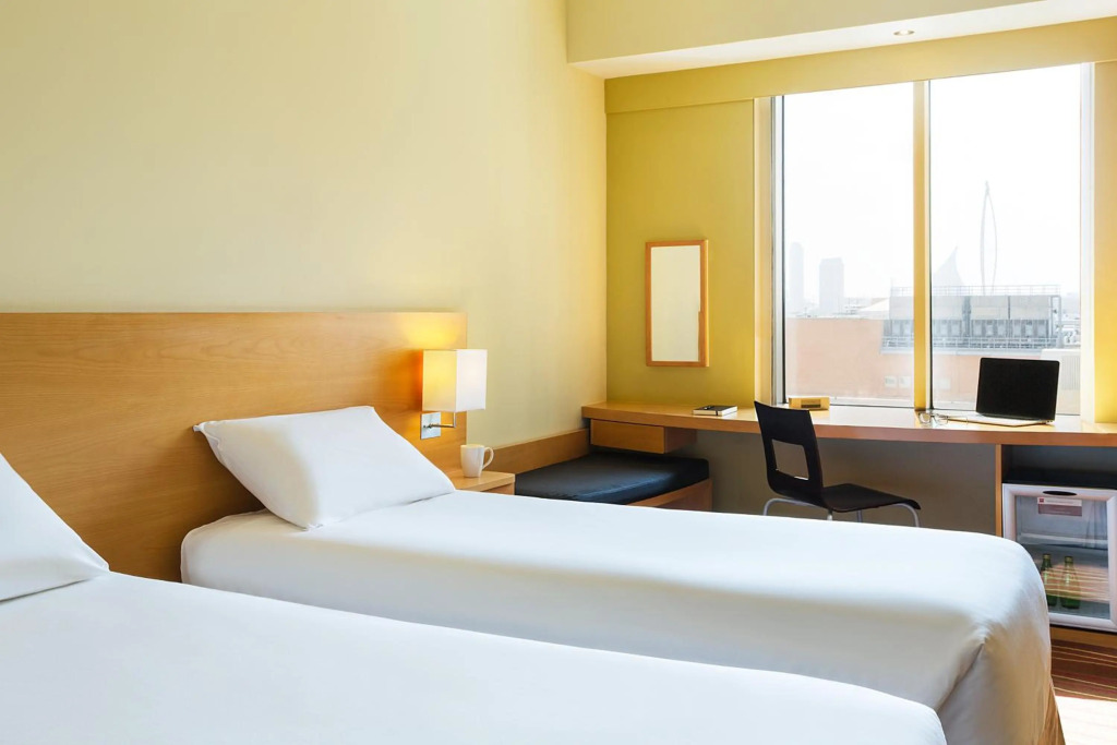 Дубай: Отель ibis Deira Creekside Dubai