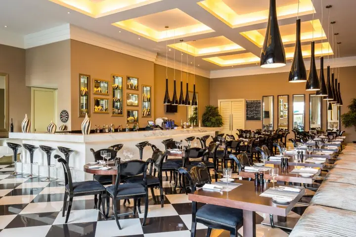 Дубай: Отель ibis Deira Creekside Dubai