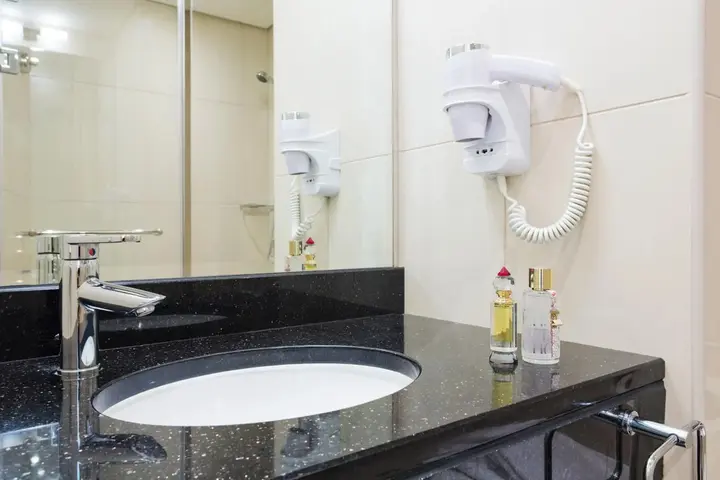 Дубай: Отель ibis Deira Creekside Dubai