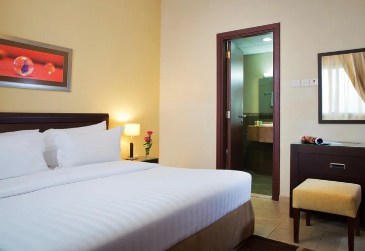 Дубай: TIME Topaz Hotel Apartment