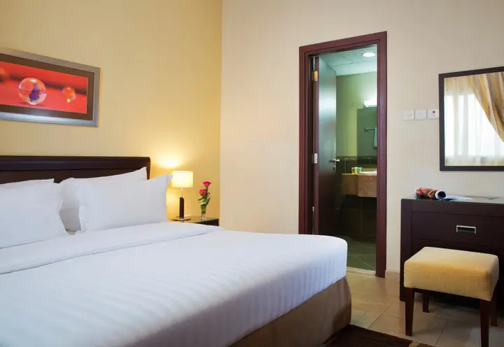 Дубай: TIME Topaz Hotel Apartment