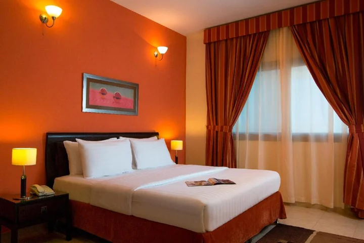 Дубай: TIME Topaz Hotel Apartment