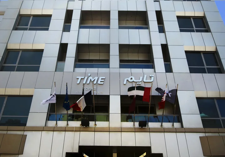 Дубай: TIME Topaz Hotel Apartment