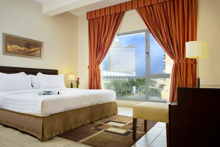 Дубай: TIME Topaz Hotel Apartment