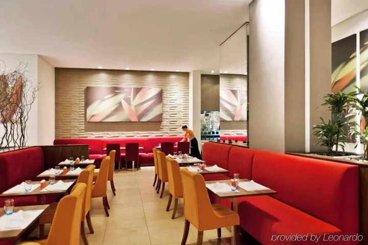 Дубай: Ibis Al Barsha