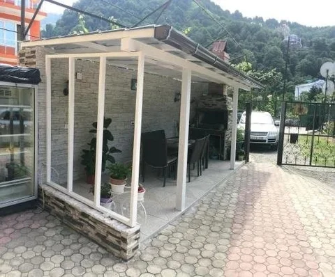 Батуми: Deluxe Guest House