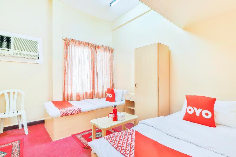 Дубай: Al Wehda Hotel by OYO Rooms