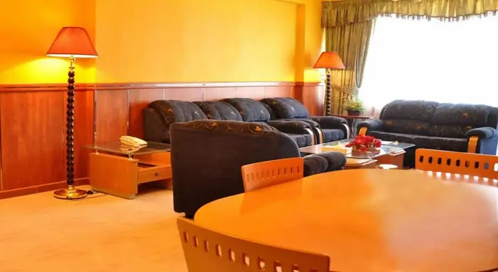 Дубай: Dubai Nova Hotel