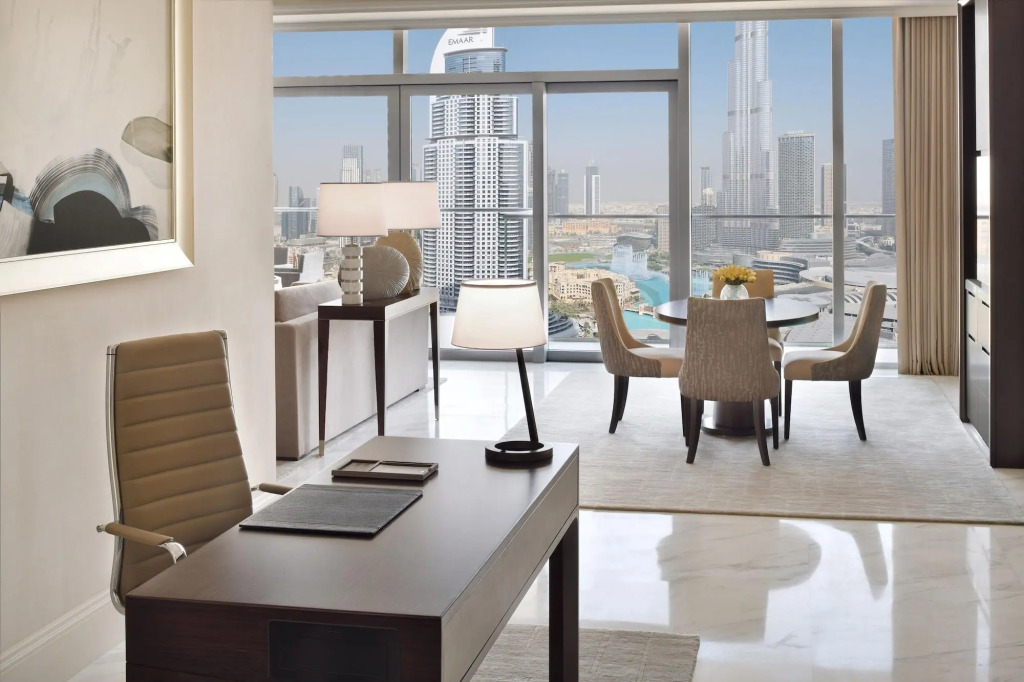 Дубай: Address fountain views apartments