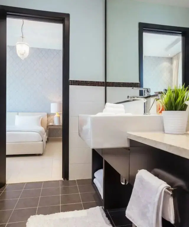 Дубай: The Palm Jumeirah Villas - Frond D