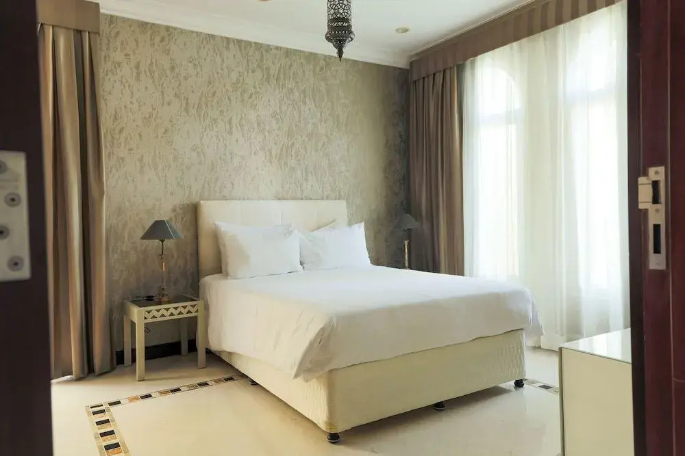 Дубай: The Palm Jumeirah Villas - Frond D