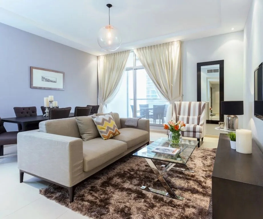 Дубай: The Palm Jumeirah Villas - Frond D