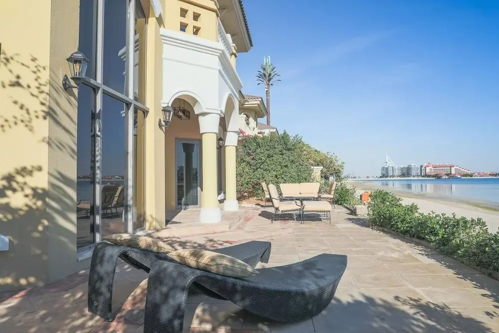 Дубай: The Palm Jumeirah Villas - Frond D