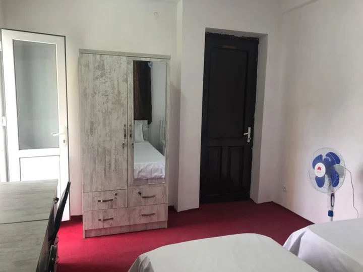 Тбилиси: Oskar Inn