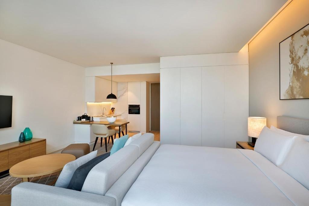 Абу-Даби: Doubletree By Hilton Abu Dhabi Yas Island Residences