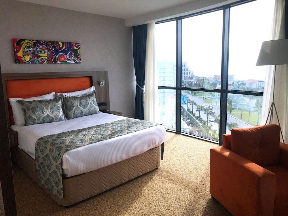 Батуми: Sky Tower Hotel
